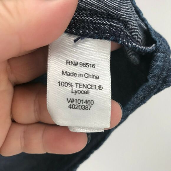 Coldwater Creek Top Womens Medium Blue Floral Chambray Button Up 3/4 Sleeve - Picture 7 of 12